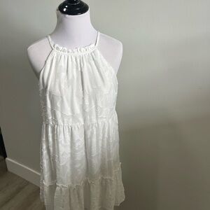 Mi Ami Small Elegant White Dress